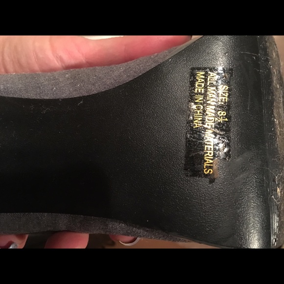 Grey heels - Picture 7 of 7